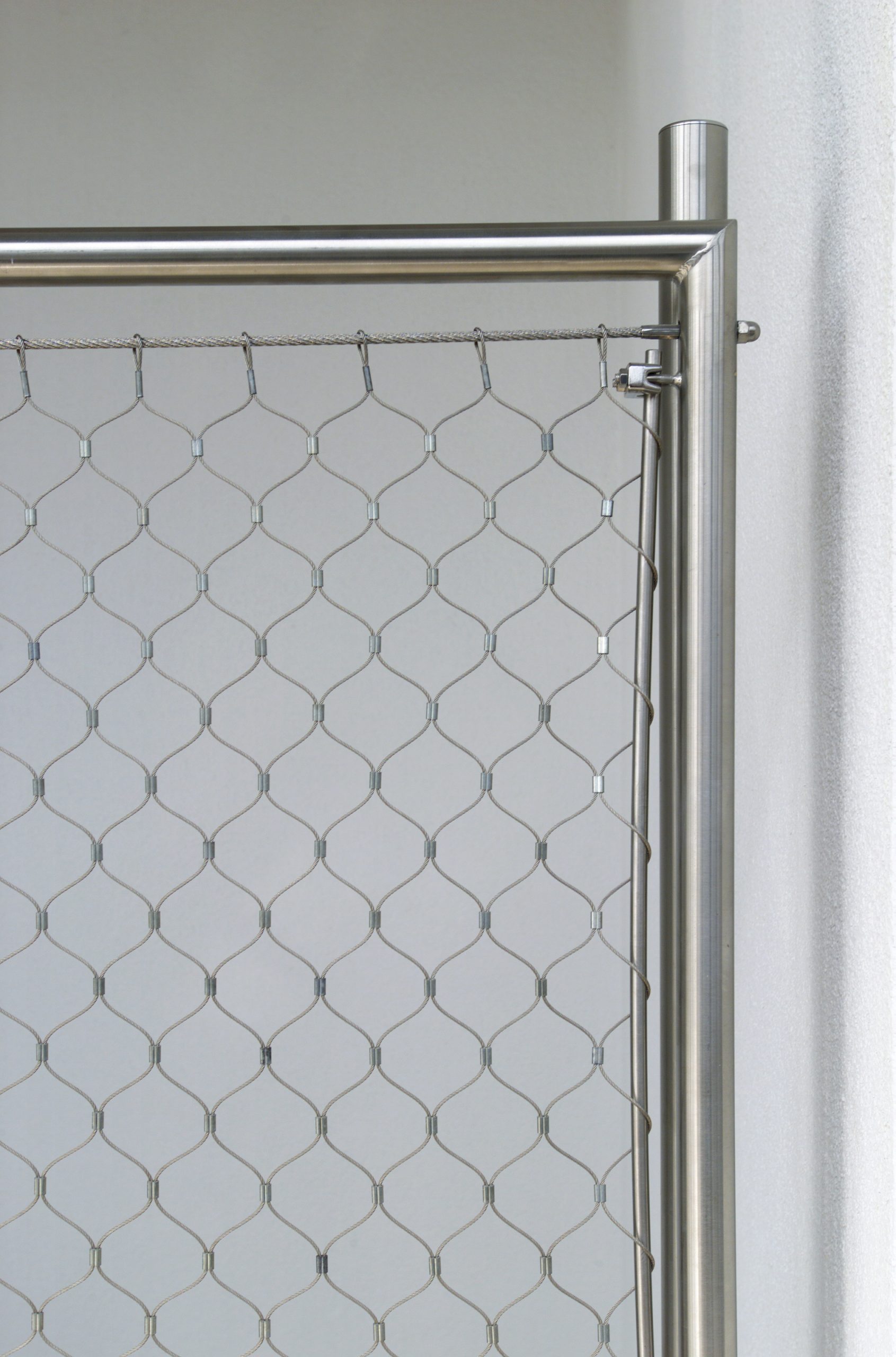 Produktion von Seilen für den architektonischen Einsatz bei INOX Drahtseile