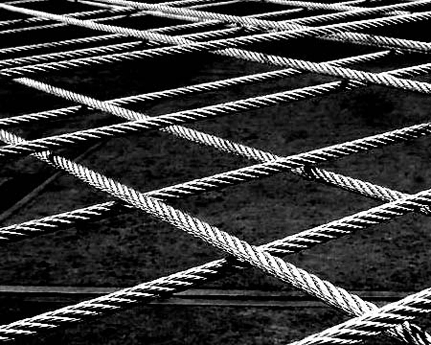 Hochwertige Drahtseile und modernes Drahtseilzubehör von INOX